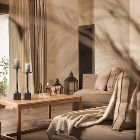 Villa Nono's Fioro Premium Houses, By Tk Management