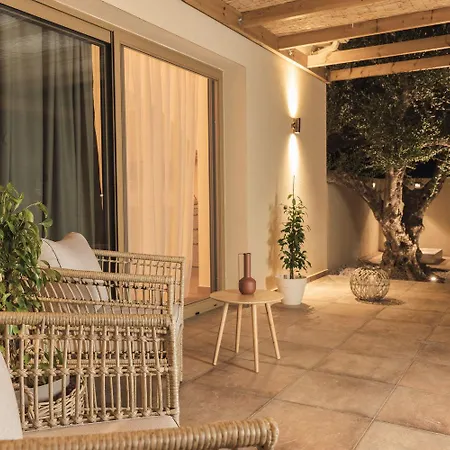 Nono's Fioro Premium Houses, By Tk Management Villa Gaitani