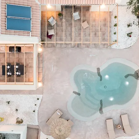 Nono's Fioro Premium Houses, By Tk Premium Gaitani