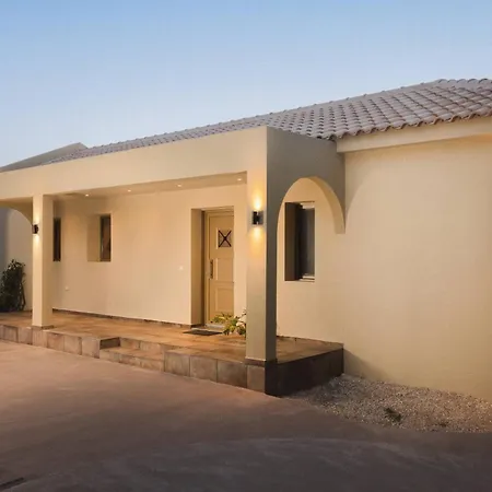 Nono's Fioro Premium Houses, By Tk Premium Villa Gaitani