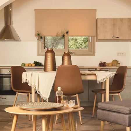 Nono's Fioro Premium Houses, By Tk Premium Vilă